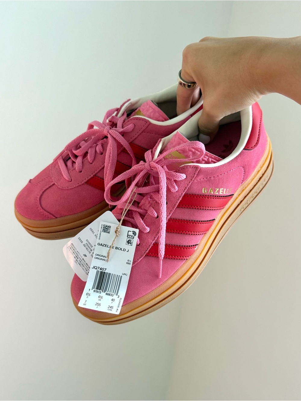 NWT Adidas Gazelle Bold J Platform Pink Red JQ7407 Big Kids 7 / Women 8.5